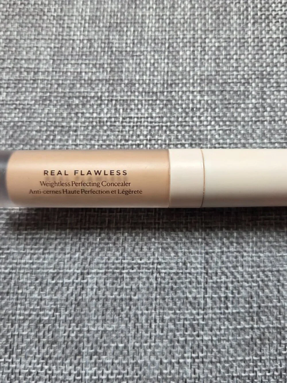 Laura Mercier Real Flawless Concealer in 2N1